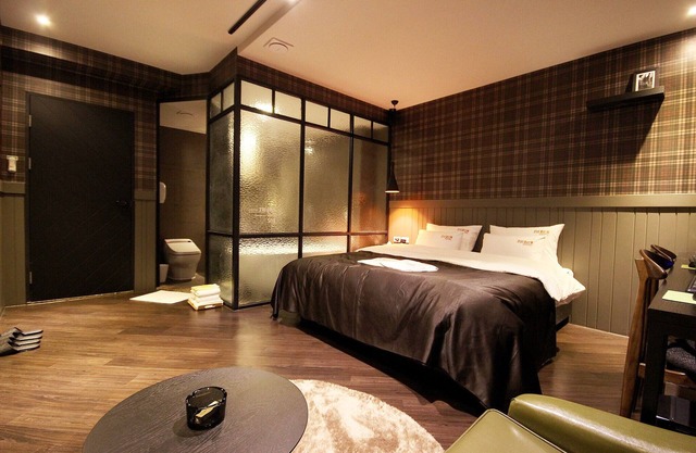 Busan Yeonsan Togok 2 Heaven