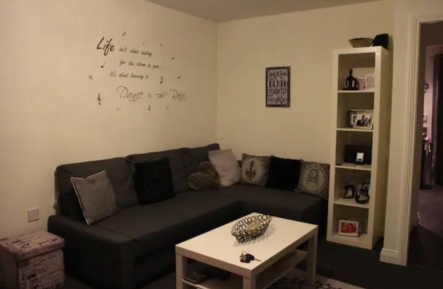 Business or Holiday Rental in Modern House