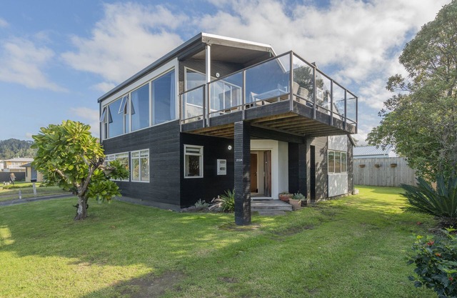 Por la playa - Whangamata Holiday Home