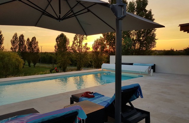 C'est la vie là ! Jolie maison avec piscine