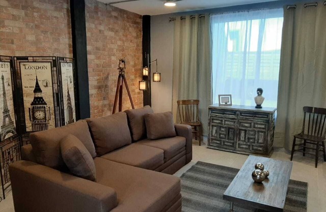 C46-R02 STUDIO at ITESM CEM Family Tourist Travelers Students Executives WELCOME