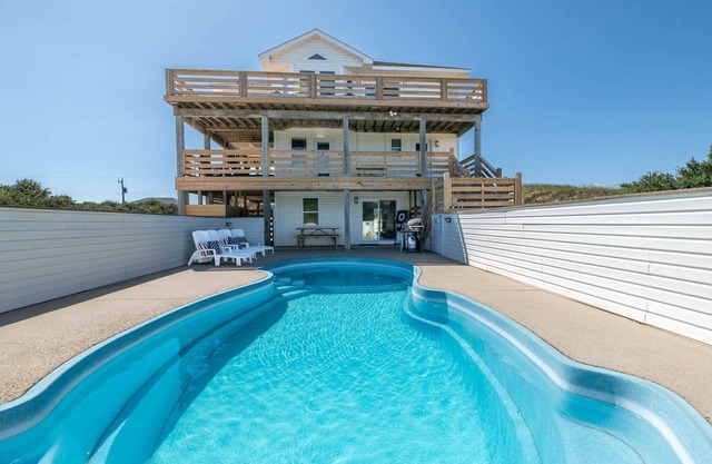 C9261 Blue Moon. 4x4 Beach, Ocean View, Pool, Hot Tub, Rec Room, Pool Table!