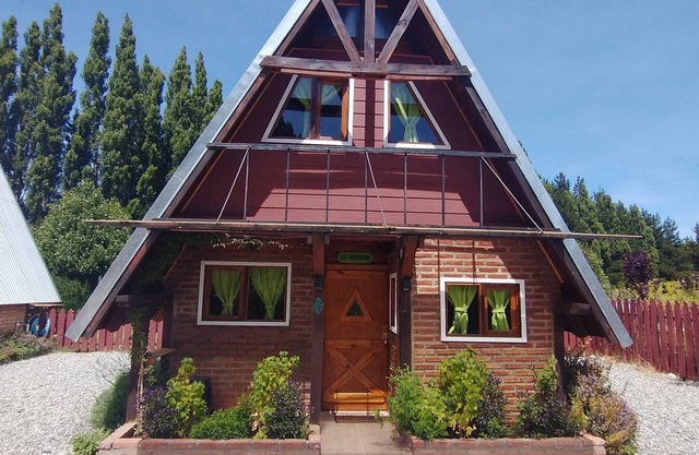 Cabaña Ñirihuau (con pileta climatizada y jardín ) complejo Alentue