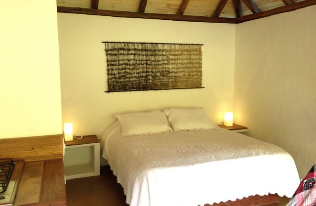 Cabaña Inmersa en la Naturaleza con río, totalmente privada, solamente para uno.