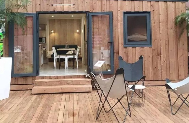 Glamping Kabine 22m2 (2 Schlafzimmer) - ohne Sanitäranlagen 5 Personen