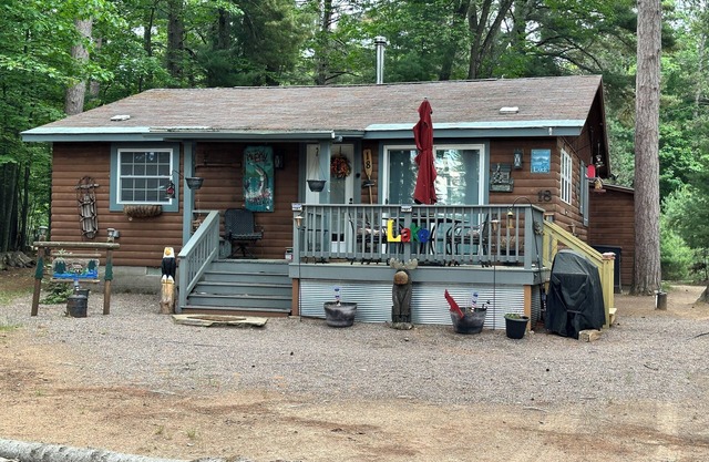 Cabin 18 by Eagle Waters Resort