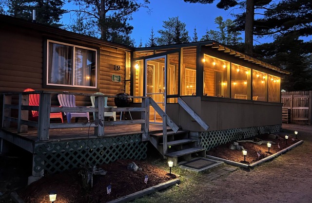 Cabin 19 by Eagle Waters Resort