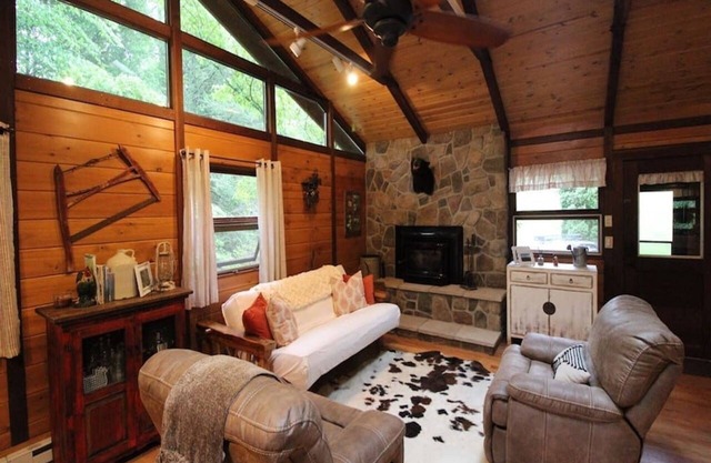 Cabaña: Mountain Lakefront actualizado; Senderismo, Canotaje, Pesca, Ideal para familias