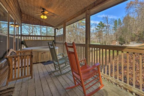 Cabin with Hot Tub - Near Nantahala Outdoor Center!