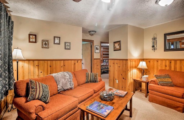 Cabin with Mountain View