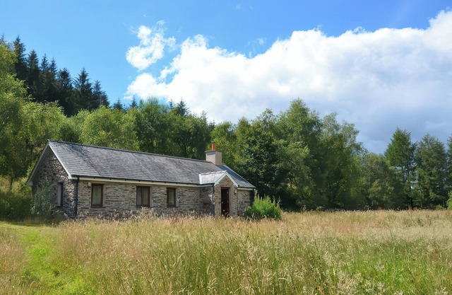 CAE'N Y COED BARN, country holiday cottage in Penrhyndeudraeth