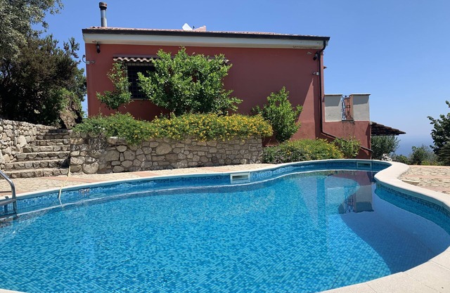 Piscina y casa de uso exclusivo en una ermita a 15 minutos del mar, 20 de Soverato
