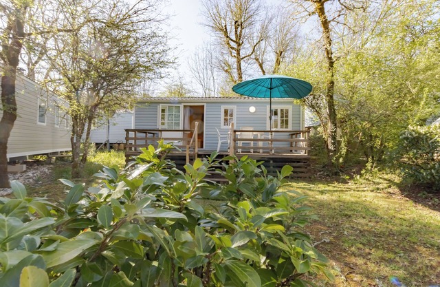 Casa móvil "Calvi": Vacaciones en Dordoña, Piscina Compartida y Mini Granja cerca de Sarlat