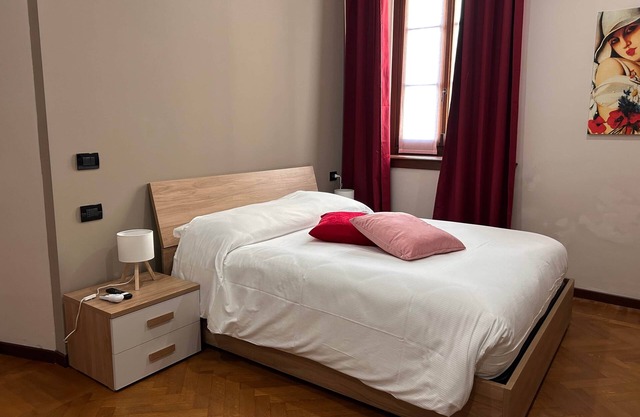 Stanza d'arte (Volta Mantovana) - Stanza in Foresteria a due passi da Garda Lake