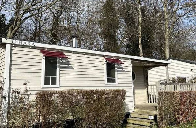 Camping 3 étoiles - Piscine - ccbbhhg