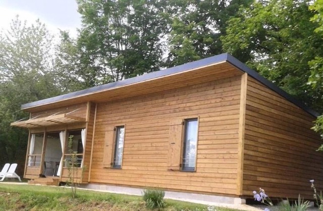 Camping Domaine du Surgié **** - Aire acondicionado VIP Chalet 4 habitaciones 6 personas