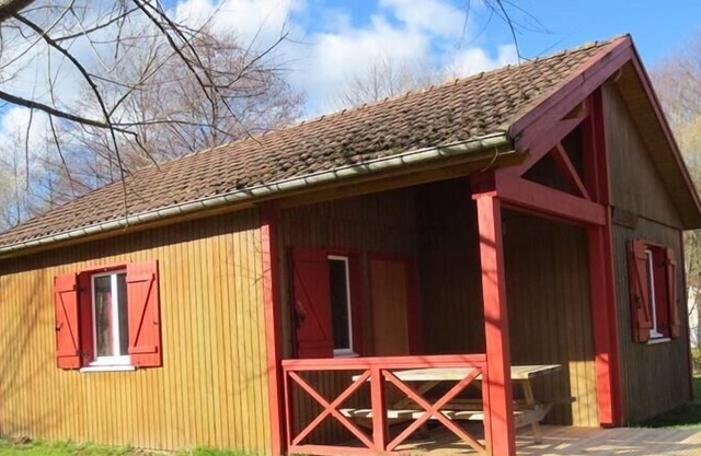 Camping du Lac de Moselotte **** - Chalet establecimiento hay 3 habitaciones 4/6 personas