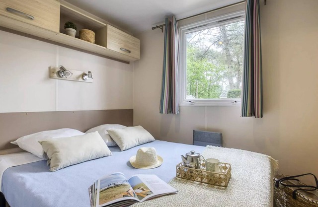 Camping Romanée Le Fort Espagnol **** - Comfort mobile home 4 rooms 6 people