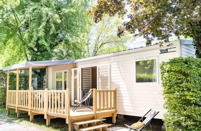 Camping Romanée Les Cochards**** - COMFORT mobile home - 3 bedrooms for 6 people