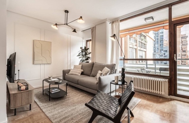 Campo - 3 bedroom and balcony penthouse in Azca