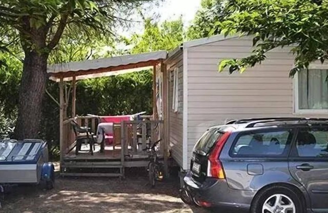 Campsite Flower le Saint Michelet**** - Mobile home Domino Standard 3 rooms 5 people
