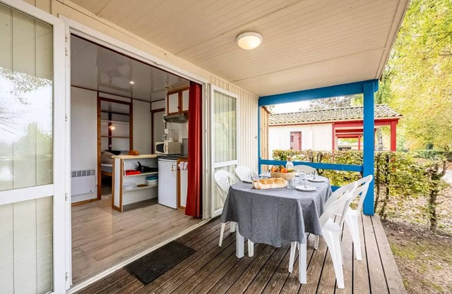 Campsite maeva Getaways Les Bö-Bains **** - Chalet Eden 3 Rooms 5 Persons Air-conditioned