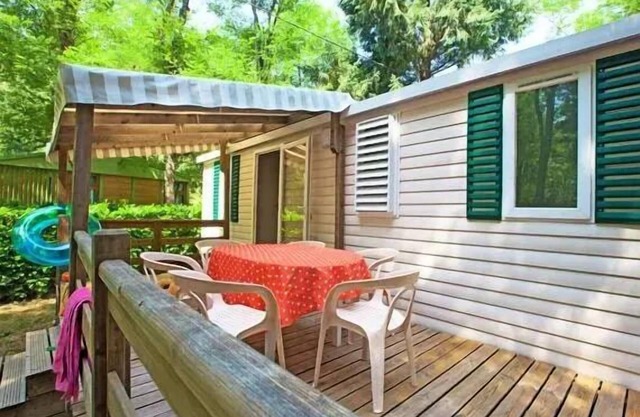 Campsite Le Roubreau *** - AZUR 24m2 4 to 6 people - 4 pers. included in the tariff