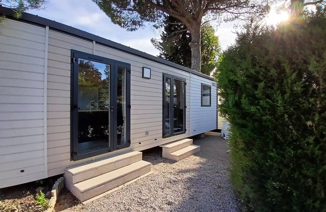 Campsite maeva Escapades Parc Valrose **** - Mobil-Home 4 Rooms 6 People Air-conditioned + TV