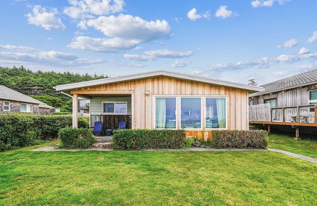 Cape Escape - New Oceanfront Listing! - Beachcomber Vacation Homes