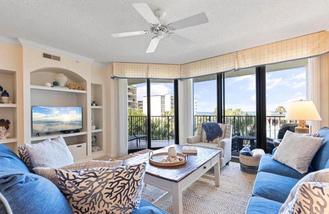 Captain's Quarters Upscale 3 Bedroom Condo