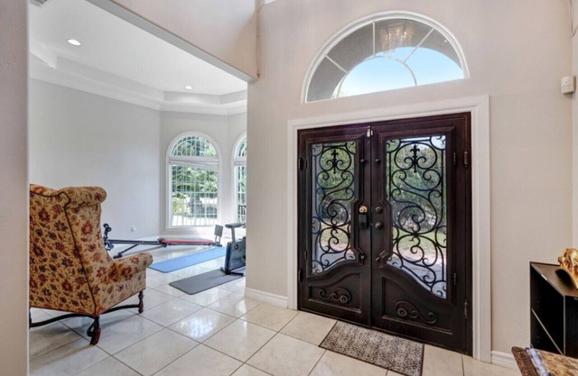 Captivating Chateau Getaway in Covina