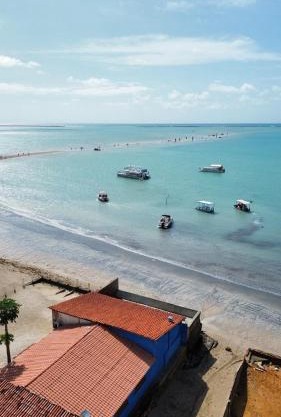 Casa a Beira mar, em frente ao Caminho de Moisés