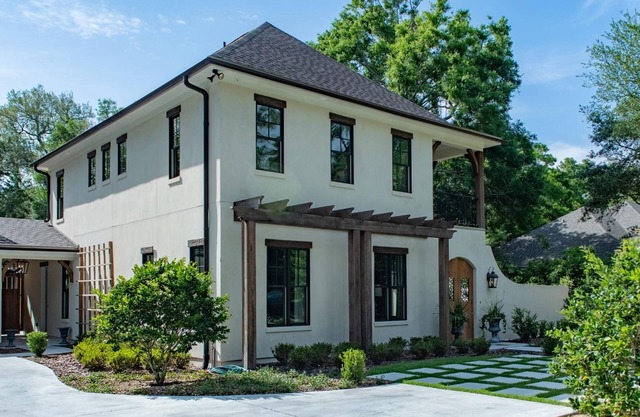 Casa de nueva construcción con piscina privada en la plantación