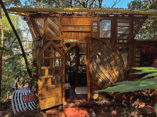 Casa Bambu Floresta Amada