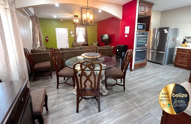 Casa Belice - Casa moderna con encanto de 3 dormitorios