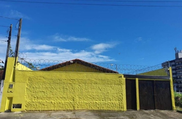 Casa a 3 Quarteirões da Praia e Poucos Minutos do Centro!