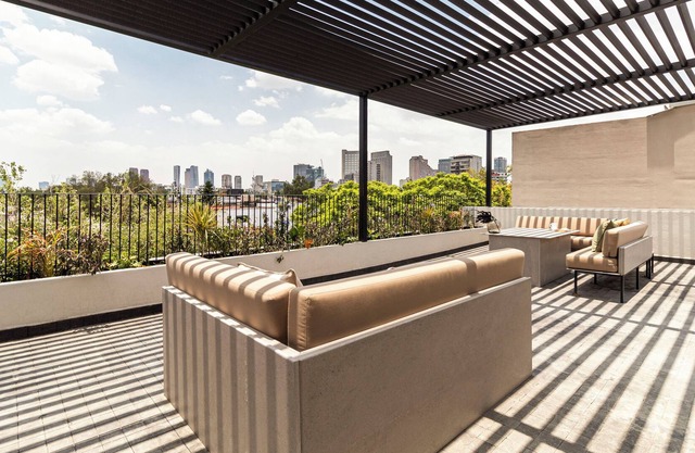 Casa Calderón by Kukun