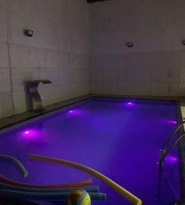 Casa com piscina em Mongaguá