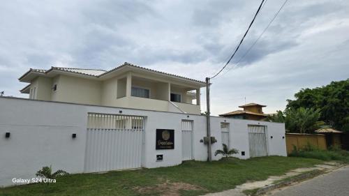 CASA EM BUZIOS OASIS 5 SUITES ATE 14 PESSOAs