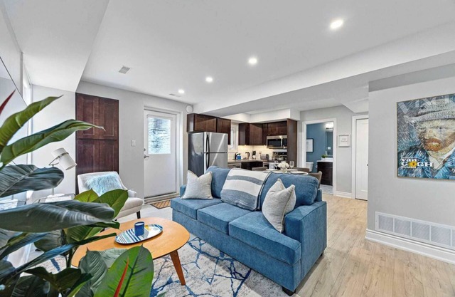 Casa Hotel: Stylish Modern Family Suite w Patio