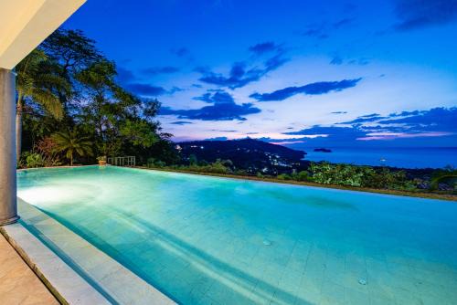 Casa La Cima Hill Top Ocean-view Villa W Pool
