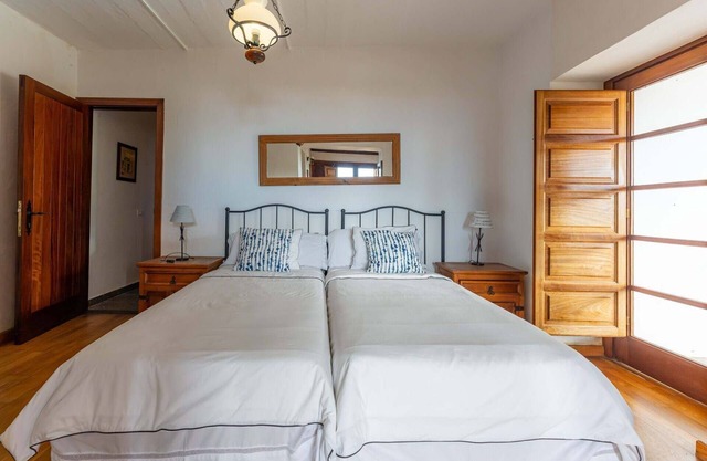 Casa Naranja - Casas Rurales La Tanquera y Las Rosas