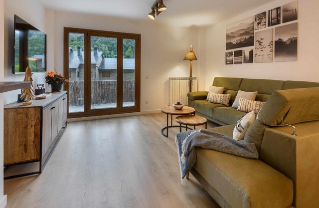 Casa O Berde terraza con vistas a Aramón Panticosa