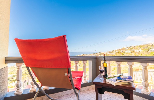 Casa Por do Sol, tome el sol aquí en nuestra cálida terraza.