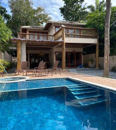 Casa Trancoso is full-service, new house, 10 mins walk to Beach & Quadrado