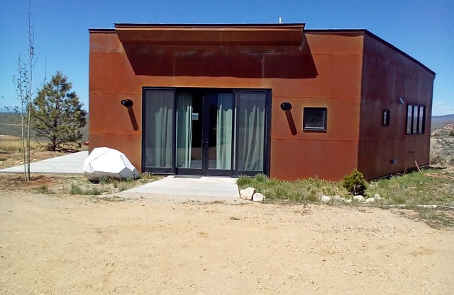 Casita Atomica hiking, cycling, golfing, rafting within reach