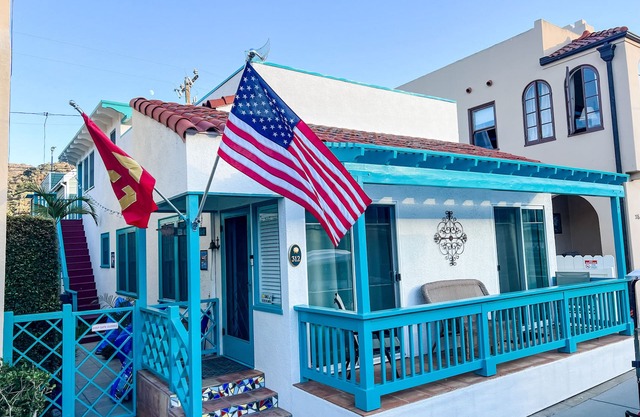 Catalina Cottage - CLEAN-NEW BATHROOMS AND KITCHEN