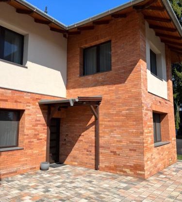 Center Apartman Jacuzzi & Szauna