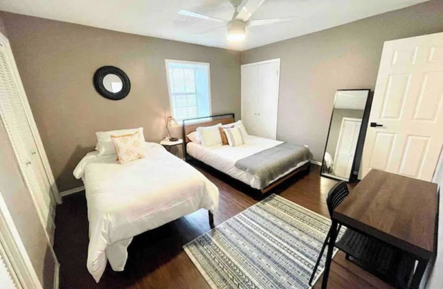 *Central 2-bedroom* 5mi from downtown w/ patio MC