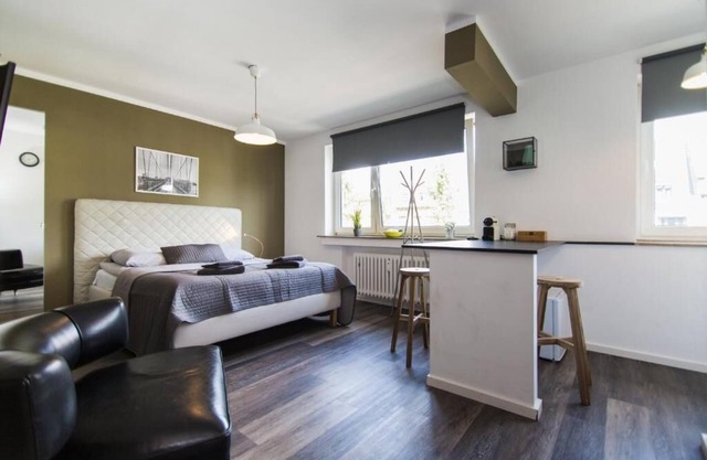 Central & cozy accommodation near the Rhine in Cologne - Apartments KR